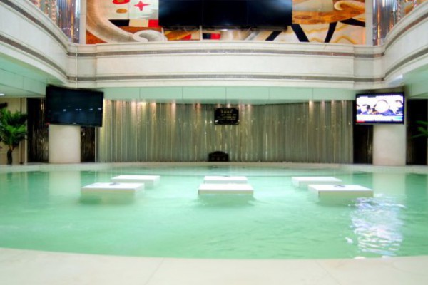 “巴渝风情里，探寻正宗中医保健按摩秘诀！”