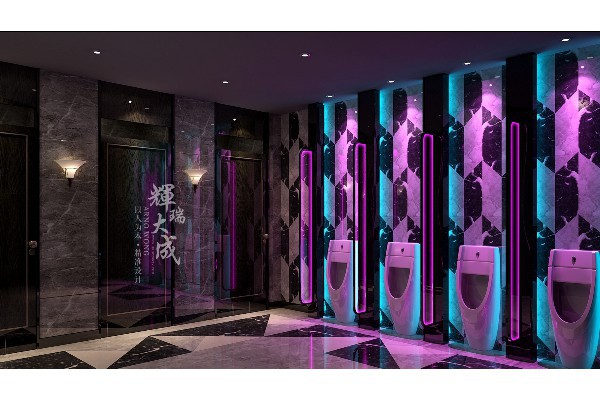 重庆街头按摩哥，一技之长让人称赞不已！